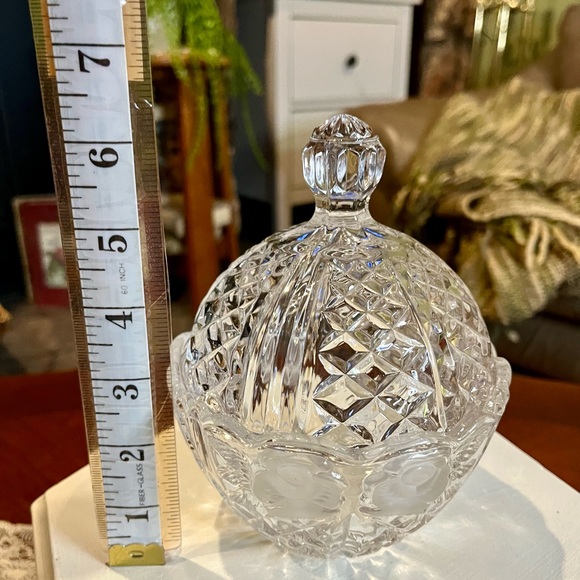 Vintage Lidded Crystal Dish with Frosted Rose Pattern West Germany Lead Crystal - Picture 11 of 12